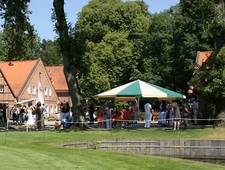 Golfpark Gut Dueneburg מלון